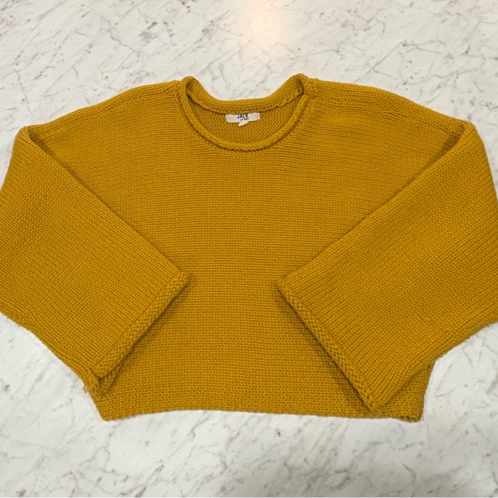 South moon under sweater